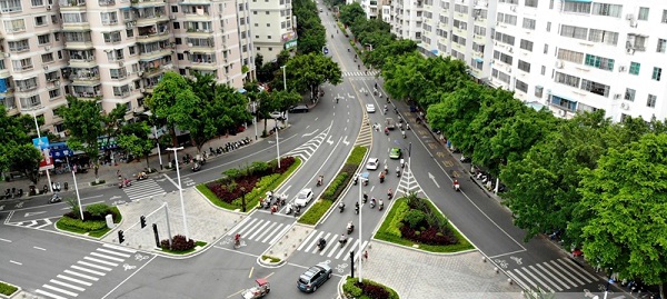 道路綠意常駐